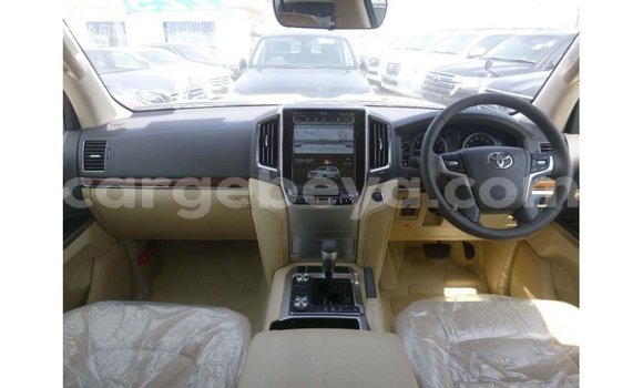 Buy Import Toyota Land Cruiser White Car in Import - Dubai in Ethiopia Buy Import Toyota Land Cruiser White Car in Import - Dubai in Ethiopia