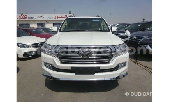 Buy Import Toyota Land Cruiser White Car in Import - Dubai in Ethiopia Buy Import Toyota Land Cruiser White Car in Import - Dubai in Ethiopia