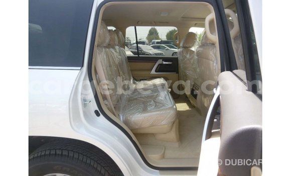 Buy Import Toyota Land Cruiser White Car in Import - Dubai in Ethiopia Buy Import Toyota Land Cruiser White Car in Import - Dubai in Ethiopia