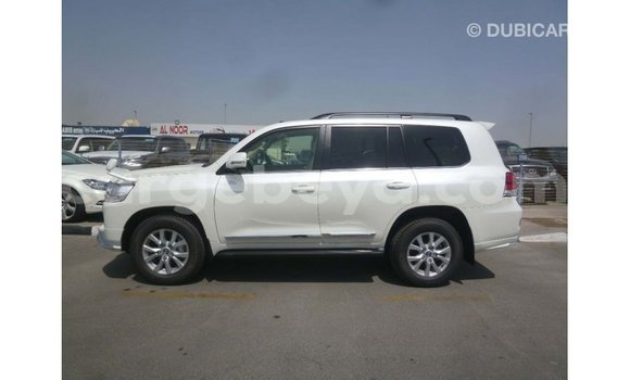 Buy Import Toyota Land Cruiser White Car in Import - Dubai in Ethiopia Buy Import Toyota Land Cruiser White Car in Import - Dubai in Ethiopia