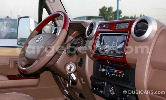 Buy Import Toyota Land Cruiser Beige Car in Import - Dubai in Ethiopia Buy Import Toyota Land Cruiser Beige Car in Import - Dubai in Ethiopia