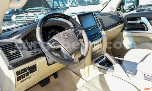 Buy Import Toyota Land Cruiser White Car in Import - Dubai in Ethiopia Buy Import Toyota Land Cruiser White Car in Import - Dubai in Ethiopia