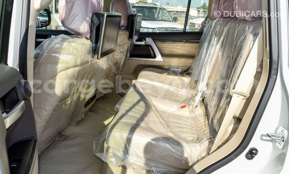 Buy Import Toyota Land Cruiser White Car in Import - Dubai in Ethiopia Buy Import Toyota Land Cruiser White Car in Import - Dubai in Ethiopia