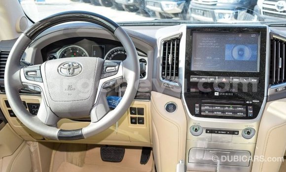 Buy Import Toyota Land Cruiser White Car in Import - Dubai in Ethiopia Buy Import Toyota Land Cruiser White Car in Import - Dubai in Ethiopia