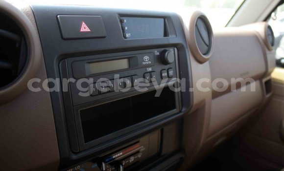 Buy Import Toyota Land Cruiser Beige Car in Import - Dubai in Ethiopia Buy Import Toyota Land Cruiser Beige Car in Import - Dubai in Ethiopia