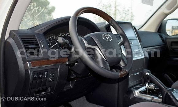 Buy Import Toyota Land Cruiser White Car in Import - Dubai in Ethiopia Buy Import Toyota Land Cruiser White Car in Import - Dubai in Ethiopia