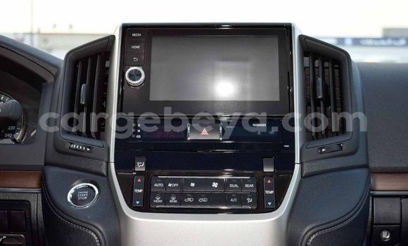 Buy Import Toyota Land Cruiser White Car in Import - Dubai in Ethiopia Buy Import Toyota Land Cruiser White Car in Import - Dubai in Ethiopia