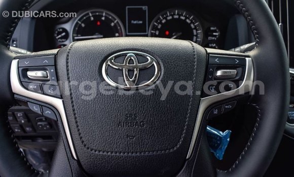 Buy Import Toyota Land Cruiser White Car in Import - Dubai in Ethiopia Buy Import Toyota Land Cruiser White Car in Import - Dubai in Ethiopia