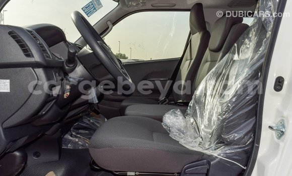 Imported Toyota Hiace White Makiinaa iti Import - Dubai keessatti Ethiopia keessatti Imported Toyota Hiace White Makiinaa iti Import - Dubai keessatti Ethiopia keessatti