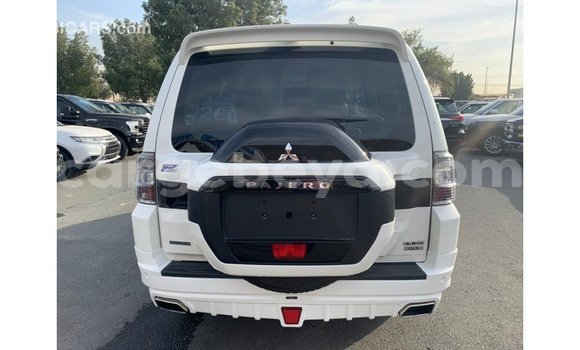 Buy Import Mitsubishi Pajero White Car in Import - Dubai in Ethiopia Buy Import Mitsubishi Pajero White Car in Import - Dubai in Ethiopia