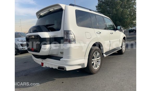 Buy Import Mitsubishi Pajero White Car in Import - Dubai in Ethiopia Buy Import Mitsubishi Pajero White Car in Import - Dubai in Ethiopia