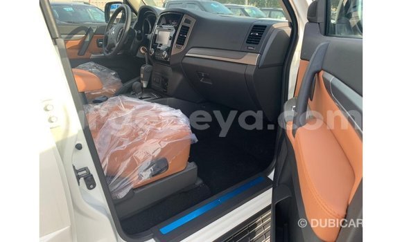 Buy Import Mitsubishi Pajero White Car in Import - Dubai in Ethiopia Buy Import Mitsubishi Pajero White Car in Import - Dubai in Ethiopia