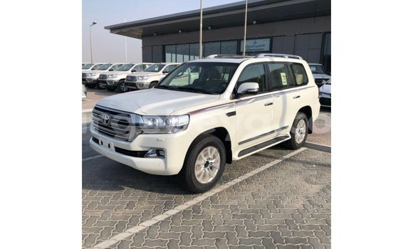 Buy Import Toyota Land Cruiser White Car in Import - Dubai in Ethiopia Buy Import Toyota Land Cruiser White Car in Import - Dubai in Ethiopia