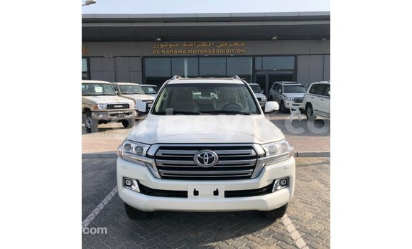 Buy Import Toyota Land Cruiser White Car in Import - Dubai in Ethiopia Buy Import Toyota Land Cruiser White Car in Import - Dubai in Ethiopia