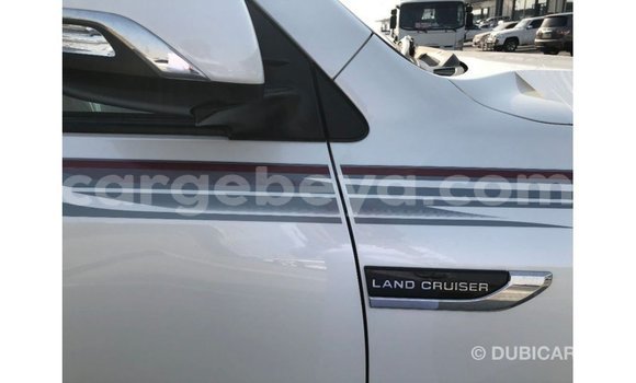 Buy Import Toyota Land Cruiser White Car in Import - Dubai in Ethiopia Buy Import Toyota Land Cruiser White Car in Import - Dubai in Ethiopia
