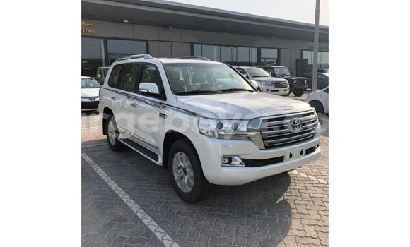 Buy Import Toyota Land Cruiser White Car in Import - Dubai in Ethiopia Buy Import Toyota Land Cruiser White Car in Import - Dubai in Ethiopia