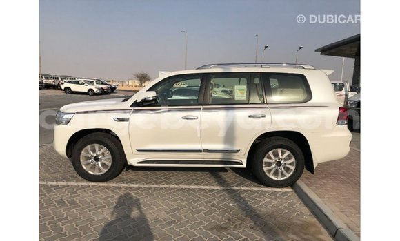 Buy Import Toyota Land Cruiser White Car in Import - Dubai in Ethiopia Buy Import Toyota Land Cruiser White Car in Import - Dubai in Ethiopia