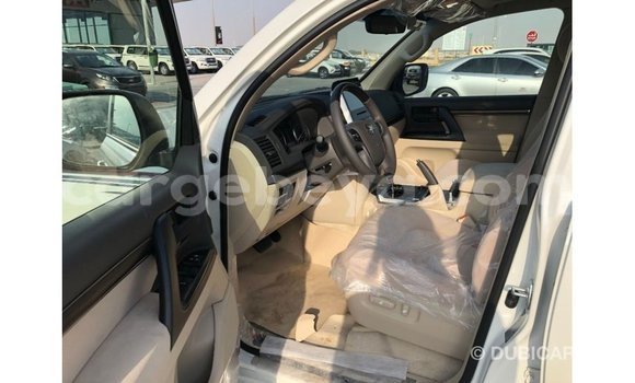 Buy Import Toyota Land Cruiser White Car in Import - Dubai in Ethiopia Buy Import Toyota Land Cruiser White Car in Import - Dubai in Ethiopia