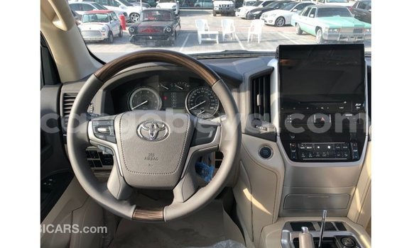 Buy Import Toyota Land Cruiser White Car in Import - Dubai in Ethiopia Buy Import Toyota Land Cruiser White Car in Import - Dubai in Ethiopia