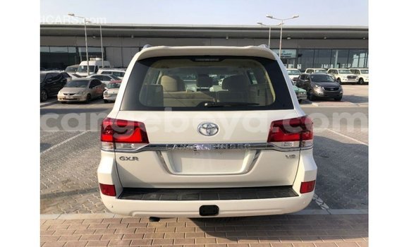 Buy Import Toyota Land Cruiser White Car in Import - Dubai in Ethiopia Buy Import Toyota Land Cruiser White Car in Import - Dubai in Ethiopia