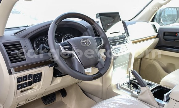 Buy Import Toyota Land Cruiser White Car in Import - Dubai in Ethiopia Buy Import Toyota Land Cruiser White Car in Import - Dubai in Ethiopia