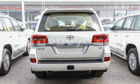 Buy Import Toyota Land Cruiser White Car in Import - Dubai in Ethiopia Buy Import Toyota Land Cruiser White Car in Import - Dubai in Ethiopia