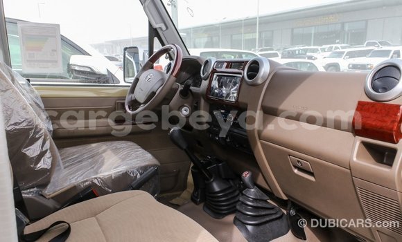 Buy Import Toyota Land Cruiser Beige Car in Import - Dubai in Ethiopia Buy Import Toyota Land Cruiser Beige Car in Import - Dubai in Ethiopia