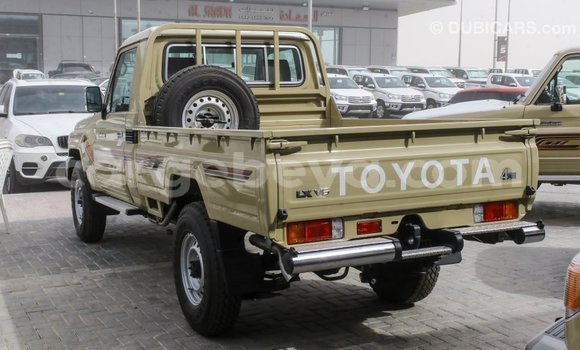 Buy Import Toyota Land Cruiser Beige Car in Import - Dubai in Ethiopia Buy Import Toyota Land Cruiser Beige Car in Import - Dubai in Ethiopia