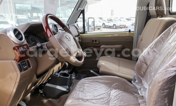 Buy Import Toyota Land Cruiser Beige Car in Import - Dubai in Ethiopia Buy Import Toyota Land Cruiser Beige Car in Import - Dubai in Ethiopia
