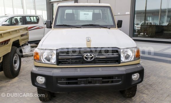 Buy Import Toyota Land Cruiser Beige Car in Import - Dubai in Ethiopia Buy Import Toyota Land Cruiser Beige Car in Import - Dubai in Ethiopia