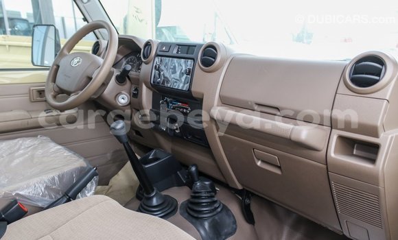 Buy Import Toyota Land Cruiser Beige Car in Import - Dubai in Ethiopia Buy Import Toyota Land Cruiser Beige Car in Import - Dubai in Ethiopia