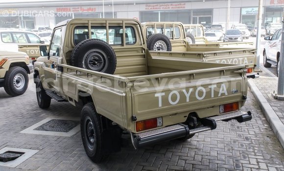 Buy Import Toyota Land Cruiser Beige Car in Import - Dubai in Ethiopia Buy Import Toyota Land Cruiser Beige Car in Import - Dubai in Ethiopia