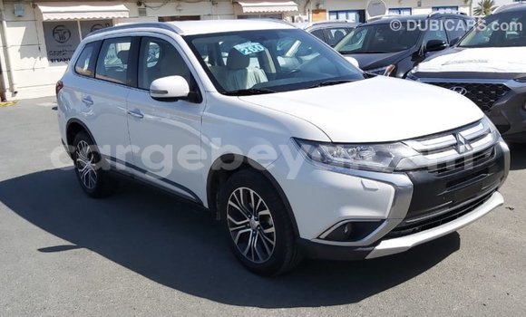 Buy Import Mitsubishi Outlander White Car in Import - Dubai in Ethiopia Buy Import Mitsubishi Outlander White Car in Import - Dubai in Ethiopia