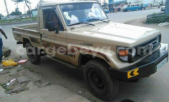 Buy Used Toyota Land Cruiser Beige Car in Addis–Ababa in Ethiopia Buy Used Toyota Land Cruiser Beige Car in Addis–Ababa in Ethiopia