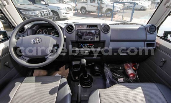 Buy New Toyota Land Cruiser White Car in Abiy Adi in Tigray Buy New Toyota Land Cruiser White Car in Abiy Adi in Tigray