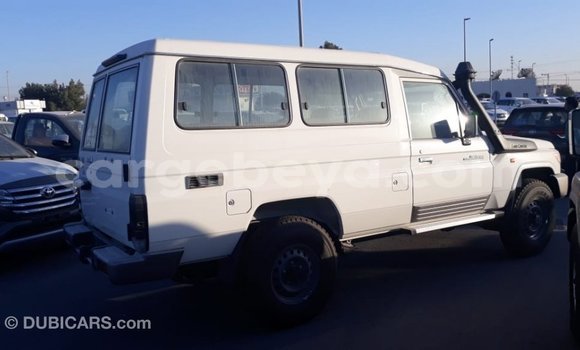 Buy Import Toyota Land Cruiser White Car in Import - Dubai in Ethiopia Buy Import Toyota Land Cruiser White Car in Import - Dubai in Ethiopia