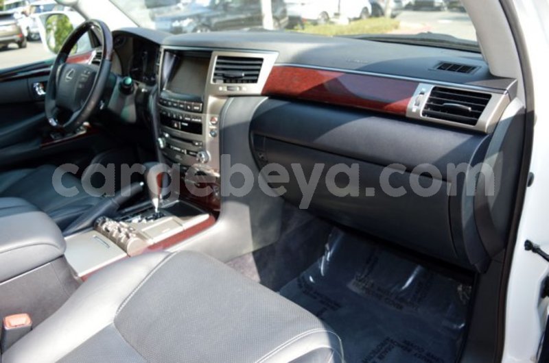Big with watermark 3 2015 lexus lx 570