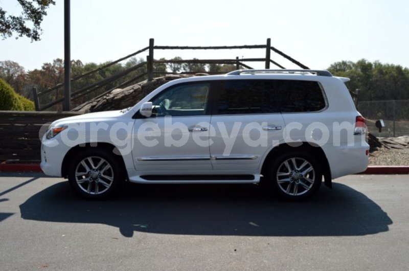 Big with watermark 2 2015 lexus lx 570