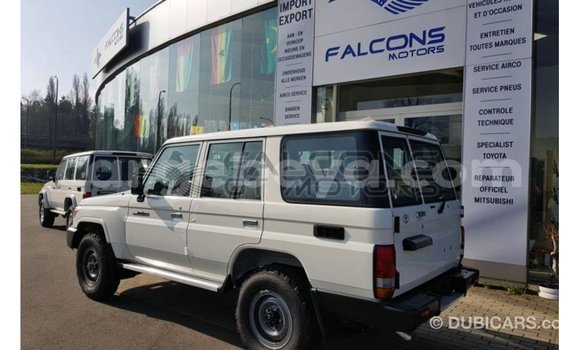 Buy Import Toyota Land Cruiser White Car in Import - Dubai in Ethiopia Buy Import Toyota Land Cruiser White Car in Import - Dubai in Ethiopia