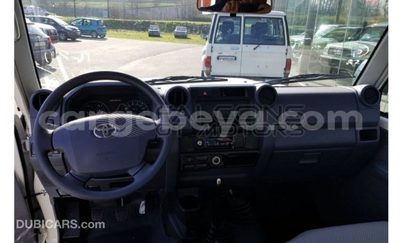 Buy Import Toyota Land Cruiser White Car in Import - Dubai in Ethiopia Buy Import Toyota Land Cruiser White Car in Import - Dubai in Ethiopia