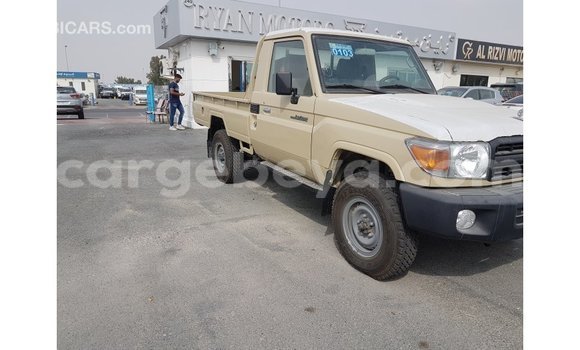 Buy Import Toyota Land Cruiser Beige Car in Import - Dubai in Ethiopia Buy Import Toyota Land Cruiser Beige Car in Import - Dubai in Ethiopia