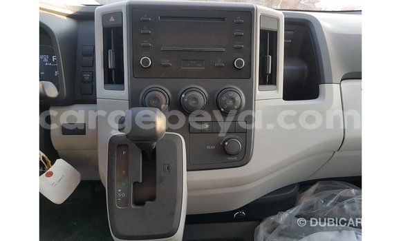 Imported Toyota Hiace White Makiinaa iti Import - Dubai keessatti Ethiopia keessatti Imported Toyota Hiace White Makiinaa iti Import - Dubai keessatti Ethiopia keessatti