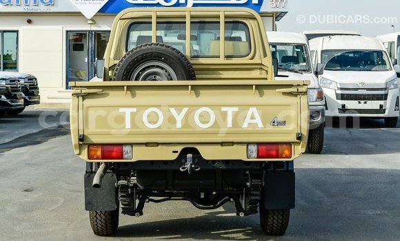 Buy Import Toyota Land Cruiser Beige Car in Import - Dubai in Ethiopia Buy Import Toyota Land Cruiser Beige Car in Import - Dubai in Ethiopia