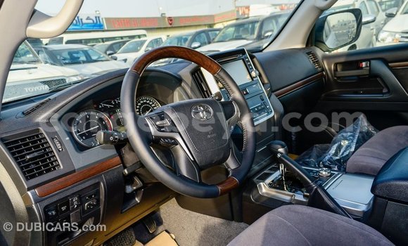 Buy Import Toyota Land Cruiser White Car in Import - Dubai in Ethiopia Buy Import Toyota Land Cruiser White Car in Import - Dubai in Ethiopia