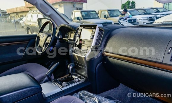 Buy Import Toyota Land Cruiser White Car in Import - Dubai in Ethiopia Buy Import Toyota Land Cruiser White Car in Import - Dubai in Ethiopia