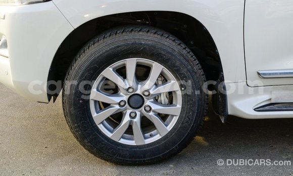 Buy Import Toyota Land Cruiser White Car in Import - Dubai in Ethiopia Buy Import Toyota Land Cruiser White Car in Import - Dubai in Ethiopia