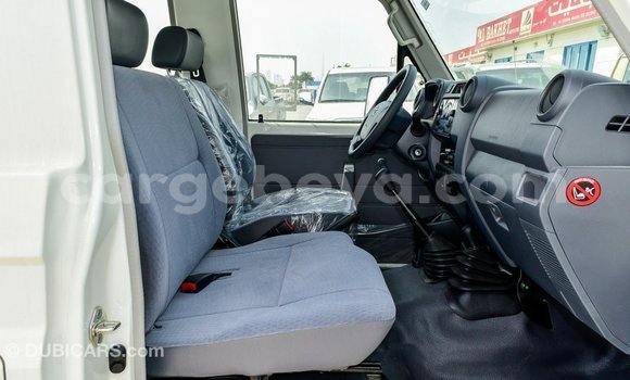 Buy Import Toyota Land Cruiser White Car in Import - Dubai in Ethiopia Buy Import Toyota Land Cruiser White Car in Import - Dubai in Ethiopia