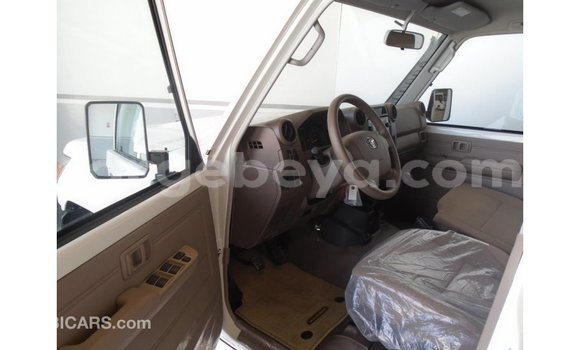 Buy Import Toyota Land Cruiser White Car in Import - Dubai in Ethiopia Buy Import Toyota Land Cruiser White Car in Import - Dubai in Ethiopia