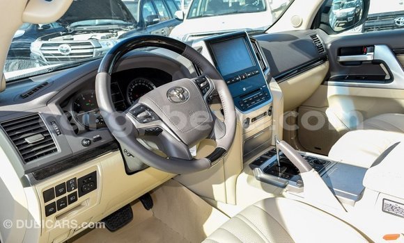 Buy Import Toyota Land Cruiser White Car in Import - Dubai in Ethiopia Buy Import Toyota Land Cruiser White Car in Import - Dubai in Ethiopia