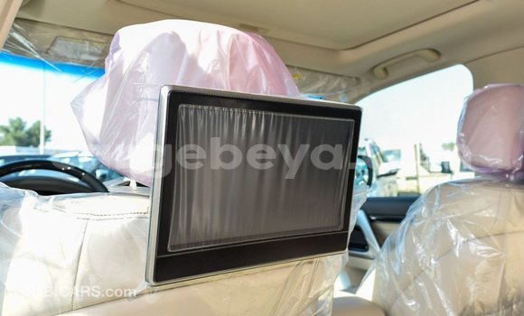 Buy Import Toyota Land Cruiser White Car in Import - Dubai in Ethiopia Buy Import Toyota Land Cruiser White Car in Import - Dubai in Ethiopia
